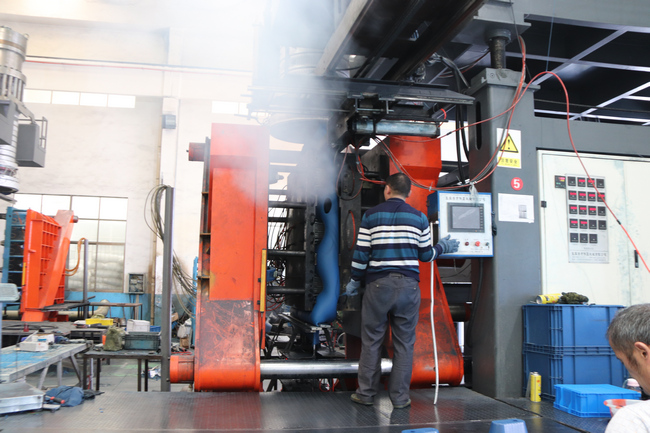 吹塑托盤（pán）生產工藝